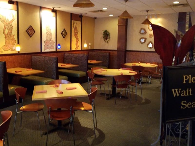 Sy Thai Shores interior